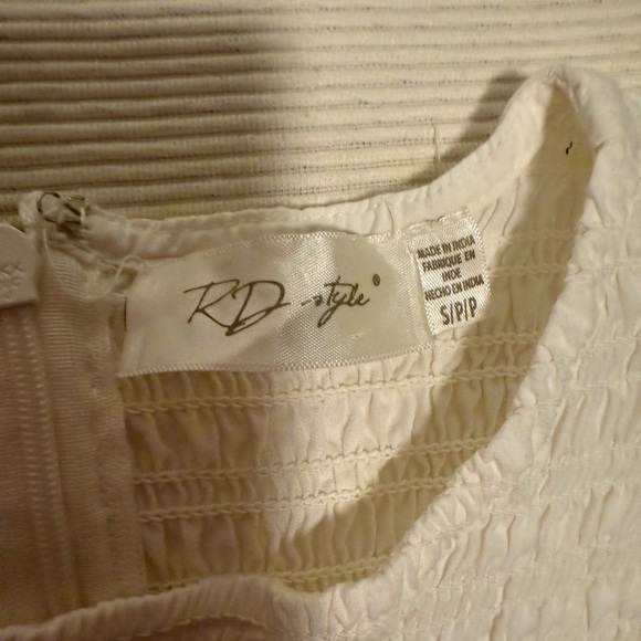 RD Style Cream Puff Sleeve Smocked Crop Blouse - Picture 4 of 7